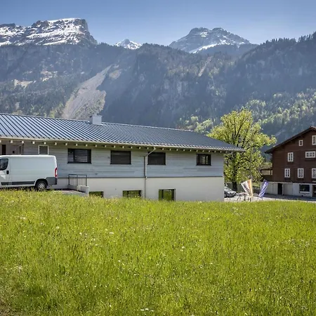 Guest house Moto-center Beo Ag Brienz (Bern)